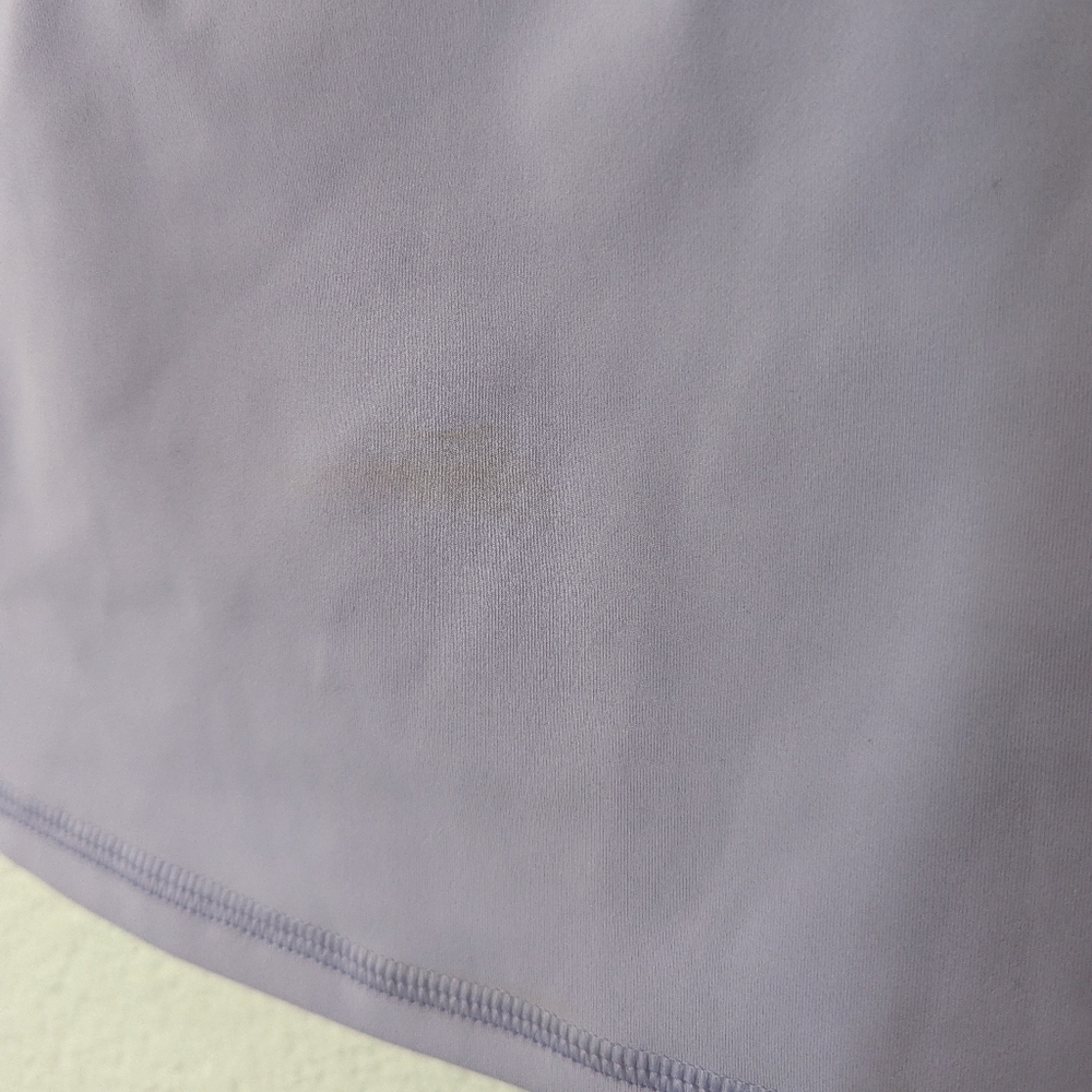 Vuori Daily Crop Tank Top Zinnia Purple Size Xs Light Stains - Picture 3 of 9
